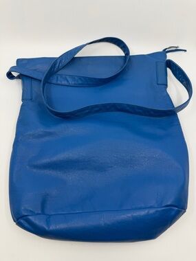 Bloomingdale's Blue Leather Shoulder Bag